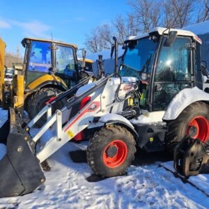 Экскаватор-погрузчик Bobcat B730, 2021 г., 2000 м/ч, состояние нового, с НДС