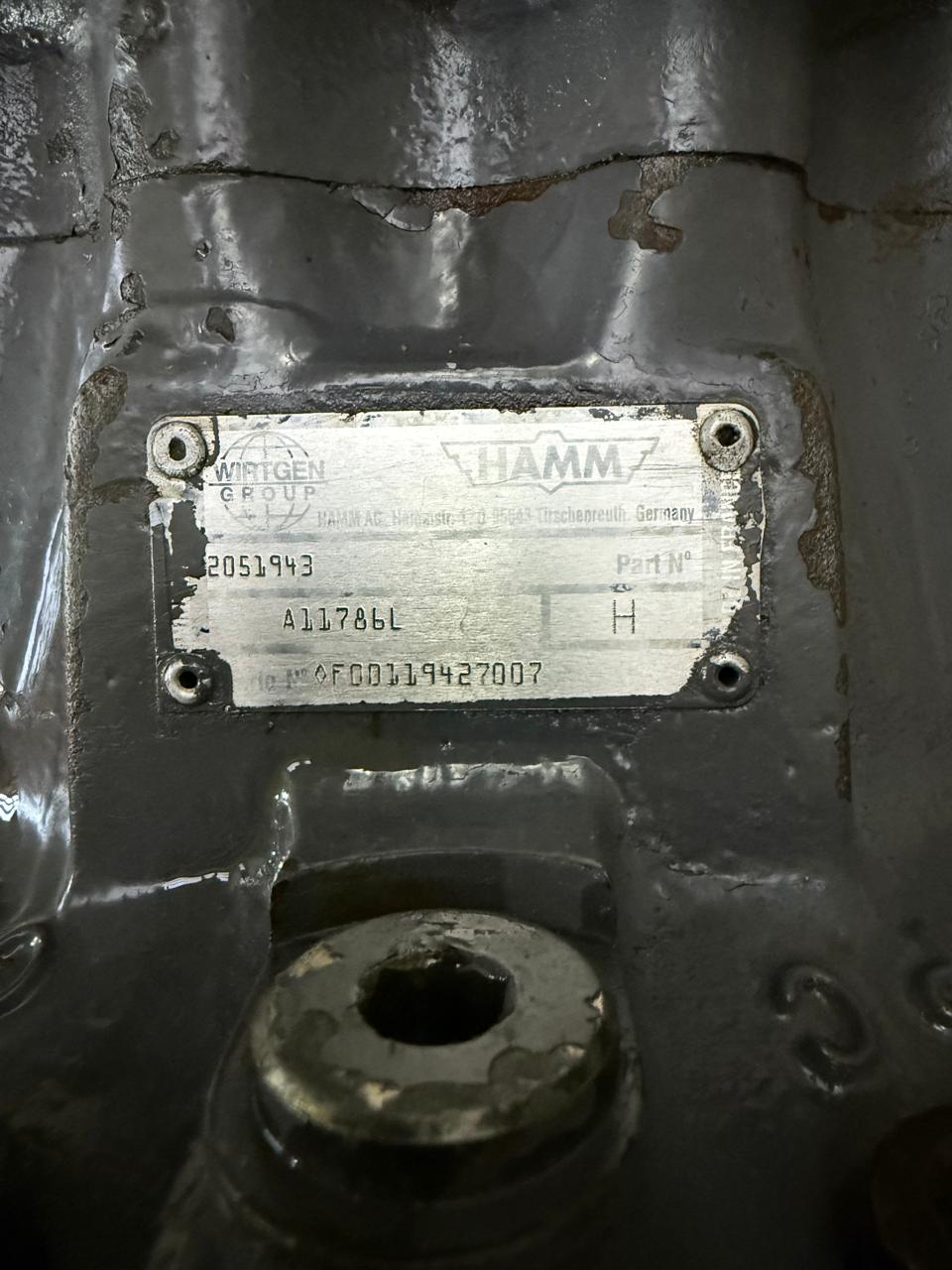 Гидромотор хода HAMM 2051943 для HD90/110, оригинал