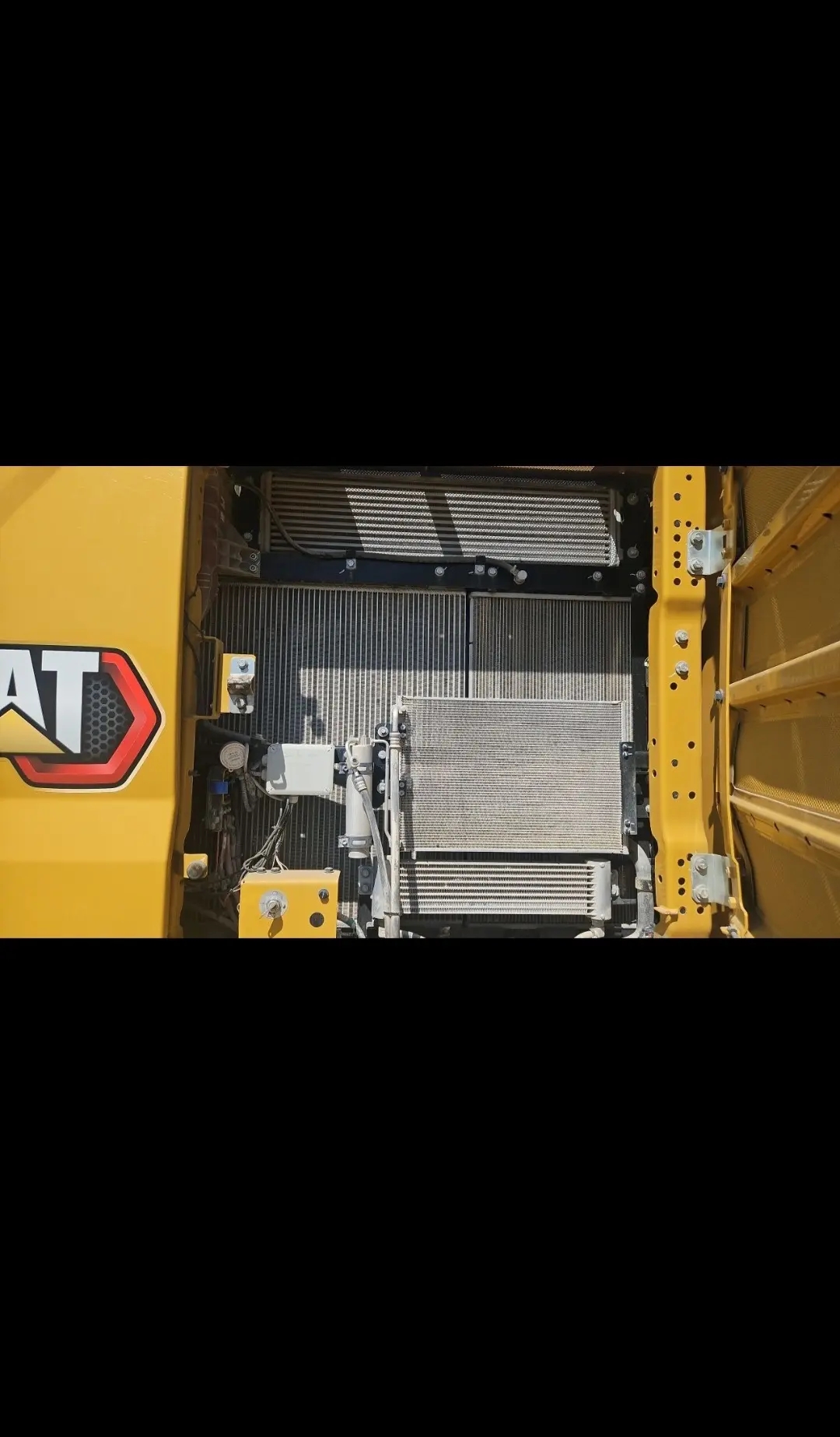 Экскаватор Caterpillar 330GS, 2021 г.в. – надежная гусеничная спецтехника — изображение 9