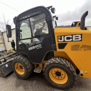 Колесный мини-погрузчик JCB 225 — оригинальный, надежный, для спецтехники