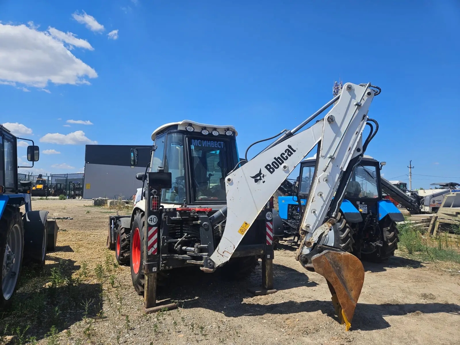Экскаватор-погрузчик Bobcat B730, 2020 г., 3294 м/ч, ОТС, цена с НДС